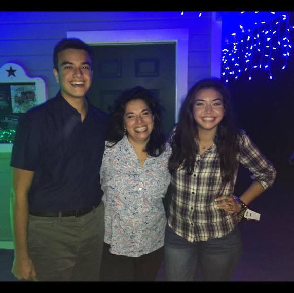 Meet your Posher, Constanza - Picture 1 of 1